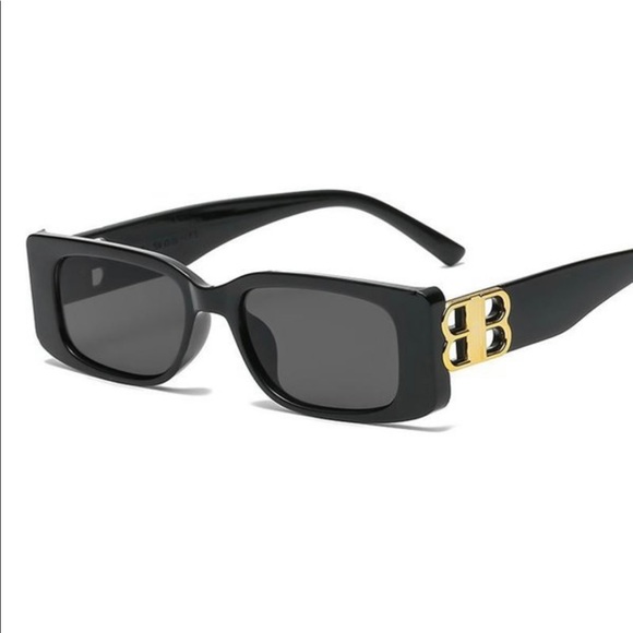 Accessories - *SOLD* Black Fashion Sunglasses Gold BB Detail UV400 Unisex